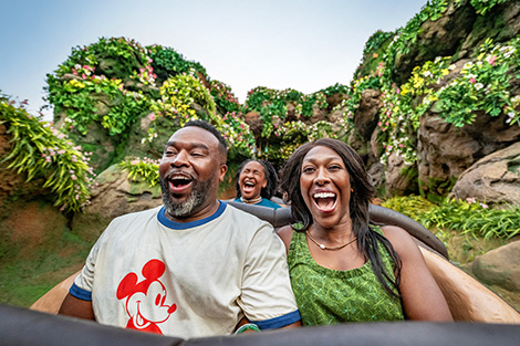 Guests Make A Splash On Tianas Bayou Adventure